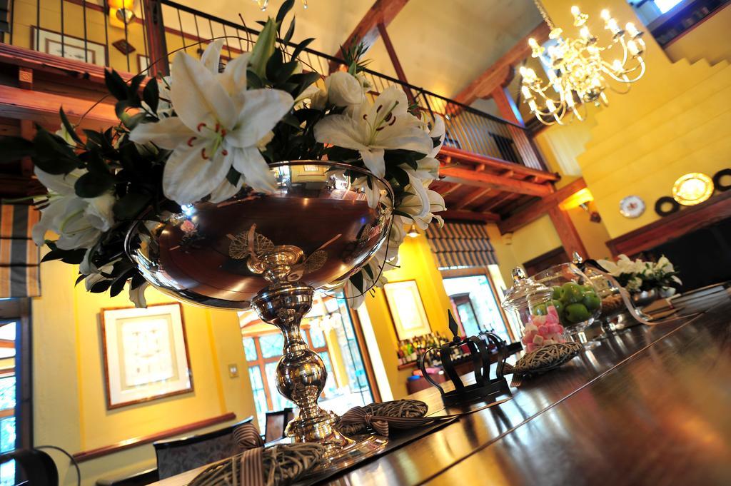 De Hoek Country Hotel Magaliesburg Exteriör bild